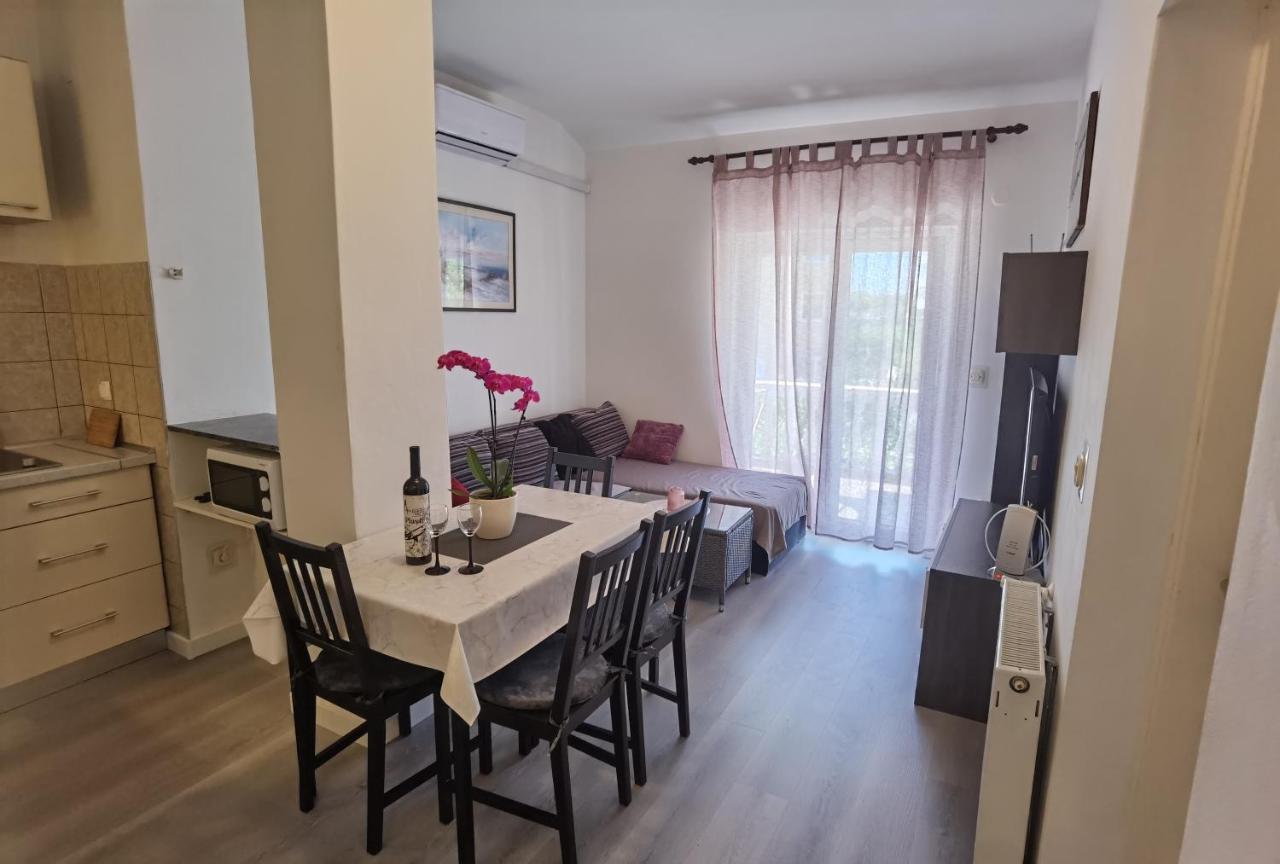 Apartments & Rooms Milena Vodice Exterior foto