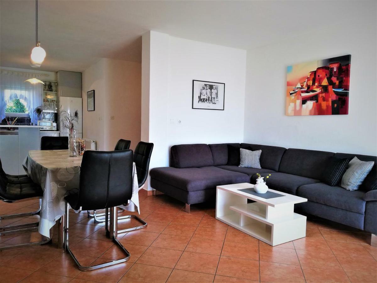 Apartments & Rooms Milena Vodice Exterior foto